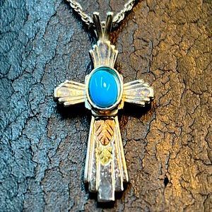 Black Hills 12 k gold , sterling and turquoise cross pendant necklace 18” vntg